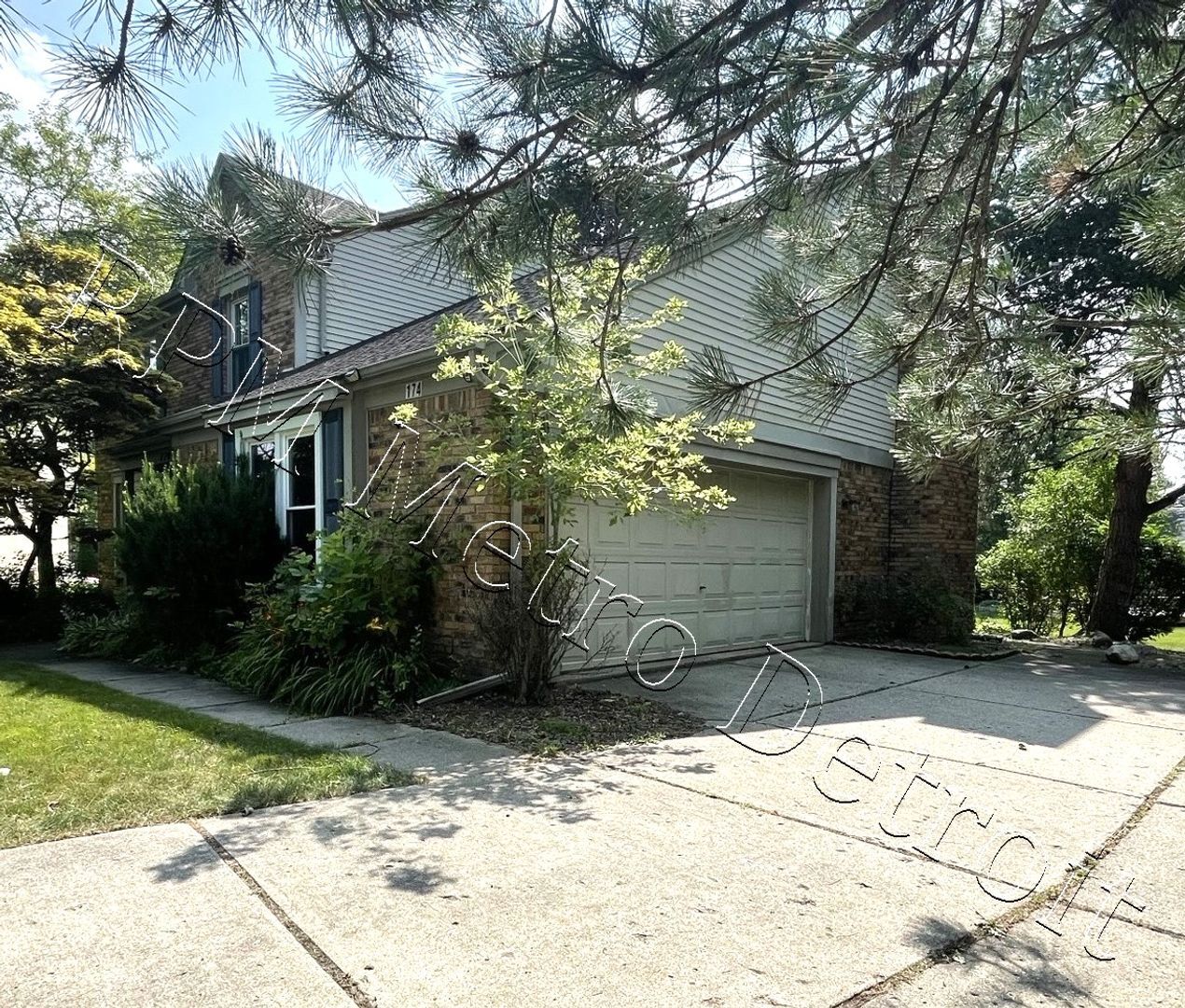 Building Photo - 174 Glenshire Dr
