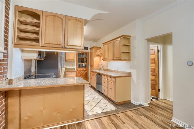 Building Photo - 2106 E 17th Ave