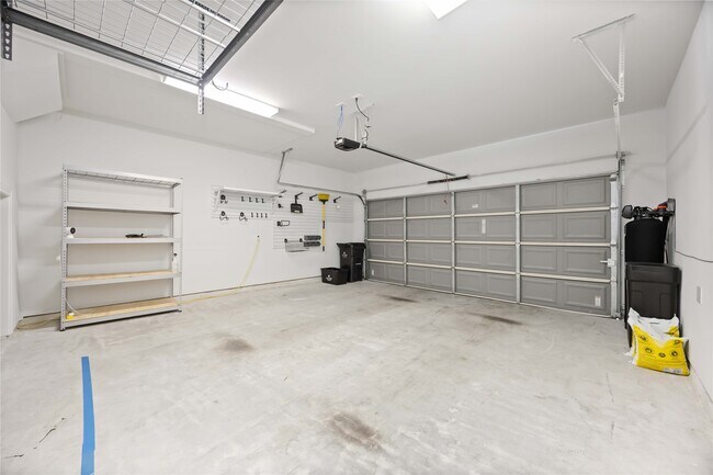 Building Photo - 610 Delmar St