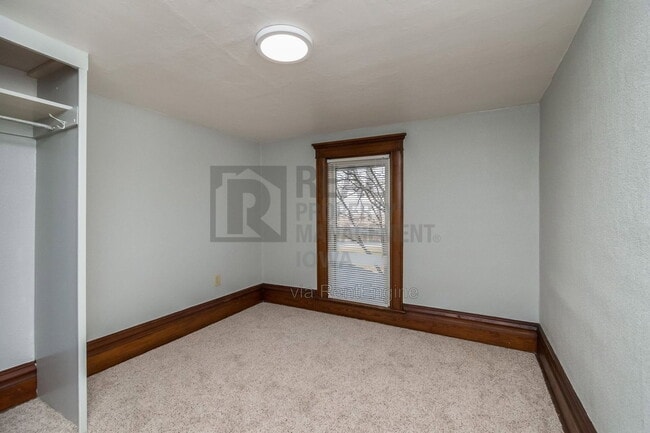 Building Photo - 1667 W Avenue