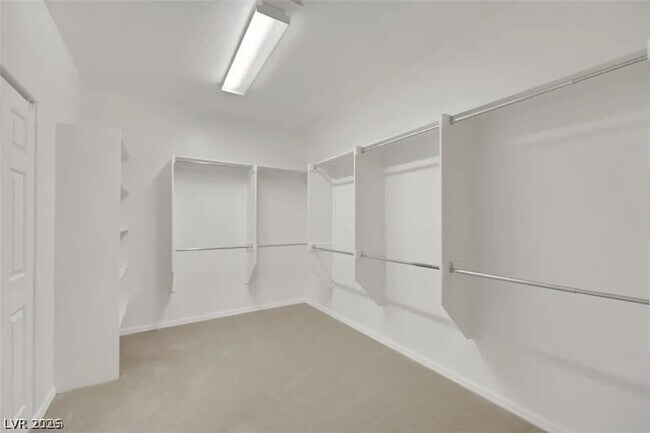 Building Photo - 2501 Bechamel Pl