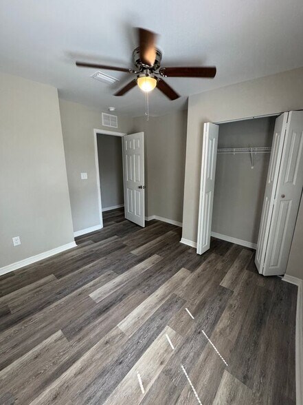 Building Photo - 5134 Dodge Rd