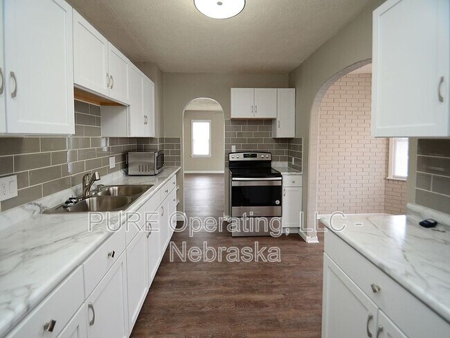 Building Photo - 3339 N 53rd St