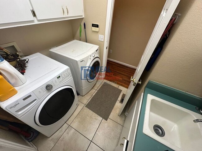 Building Photo - 11366 E Alabama Cir