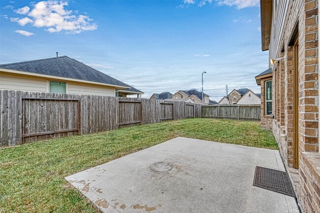 Building Photo - 2111 Post Oak Ct