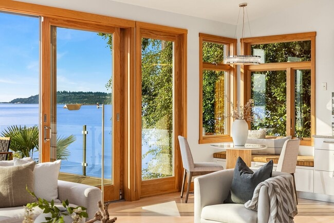 Building Photo - Three Tree Point beach front home - 3+ bedroom & 4.5 bathrooms ready for move in NOW!
