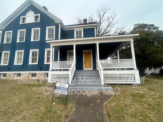 Building Photo - 209 Barnhardt Cir