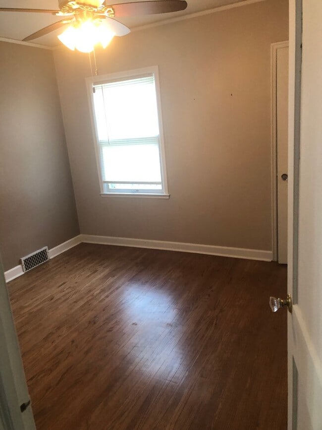 Building Photo - Beautiful home for rent!