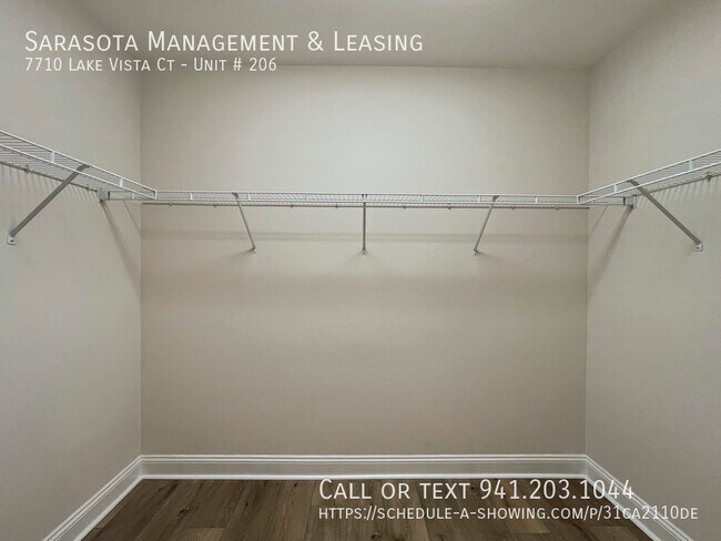 Building Photo - 7710 Lake Vista Ct