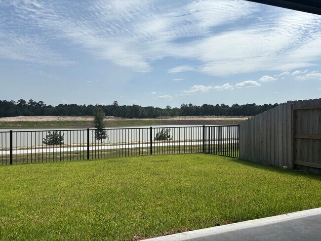 Building Photo - 14150 Granger Pointe Ln