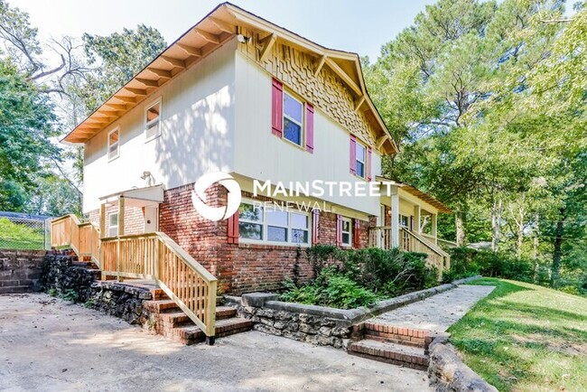 Building Photo - 2905 Westview Dr