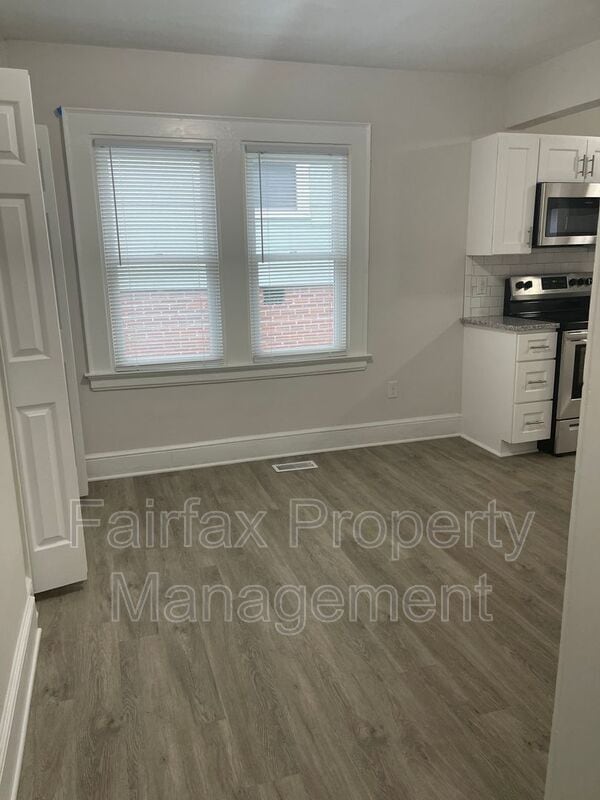 Building Photo - 1212 N Miami Blvd