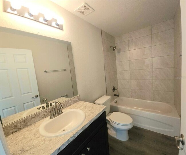 Building Photo - 237 Locust Pass Dr