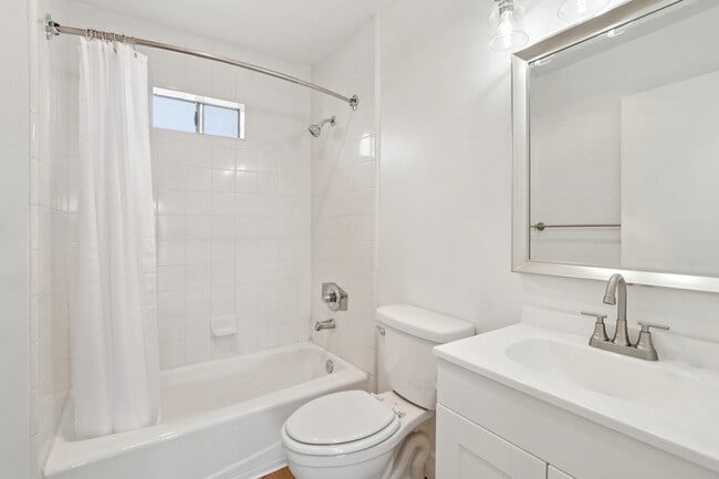 Floorplan - 15444-15454 Chatsworth St.