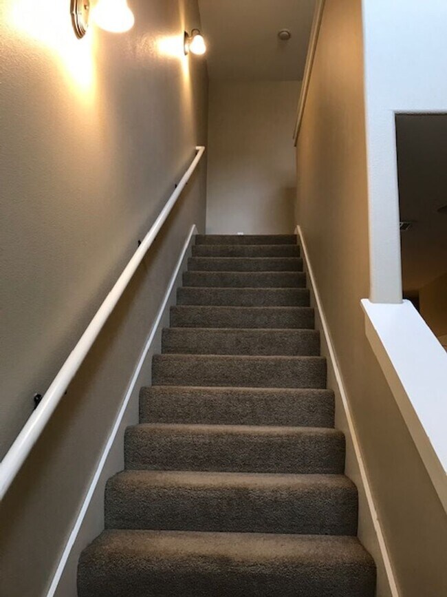 Building Photo - Maumelle Townhome