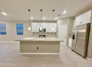 Building Photo - 1325 S 223rd Dr