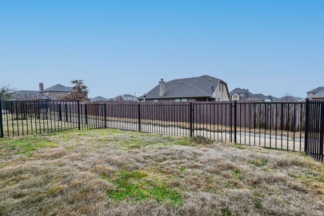 Building Photo - 6819 Jade Dr