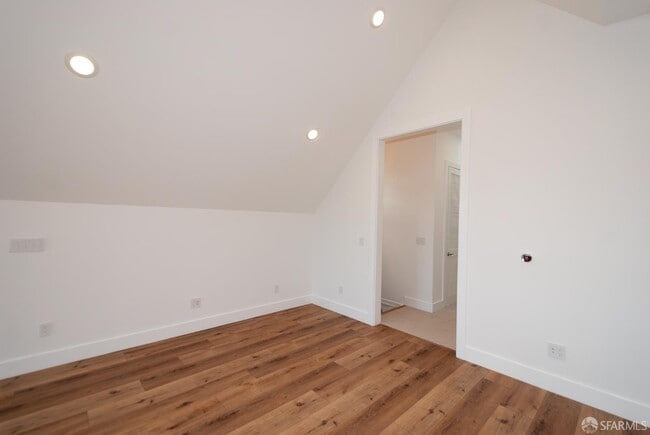 Building Photo - 60 Carmelita St