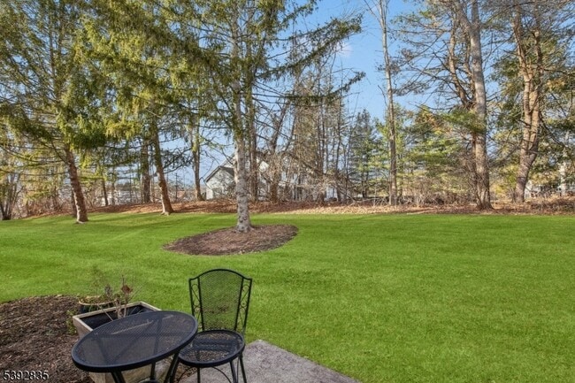 Building Photo - 13 Winding Brook Rd