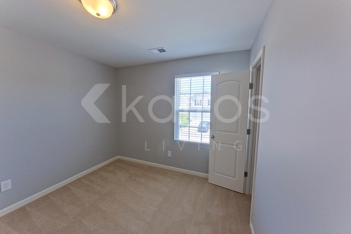 Building Photo - 605 Ivy Brook Way