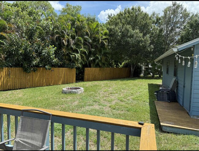 Building Photo - 5409 Cassia Dr
