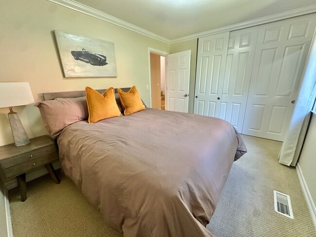 Building Photo - Beautiful San Rafael Home