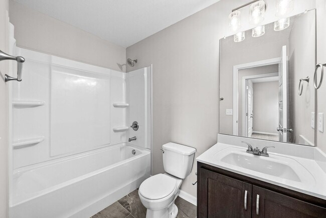 Building Photo - 1493 Fredrick Dr