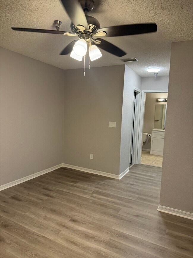 Each bathroom is connected to Master Ste - 10265 Gandy Blvd N