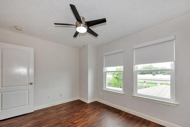 Building Photo - 11634 Peachwood Lake Dr