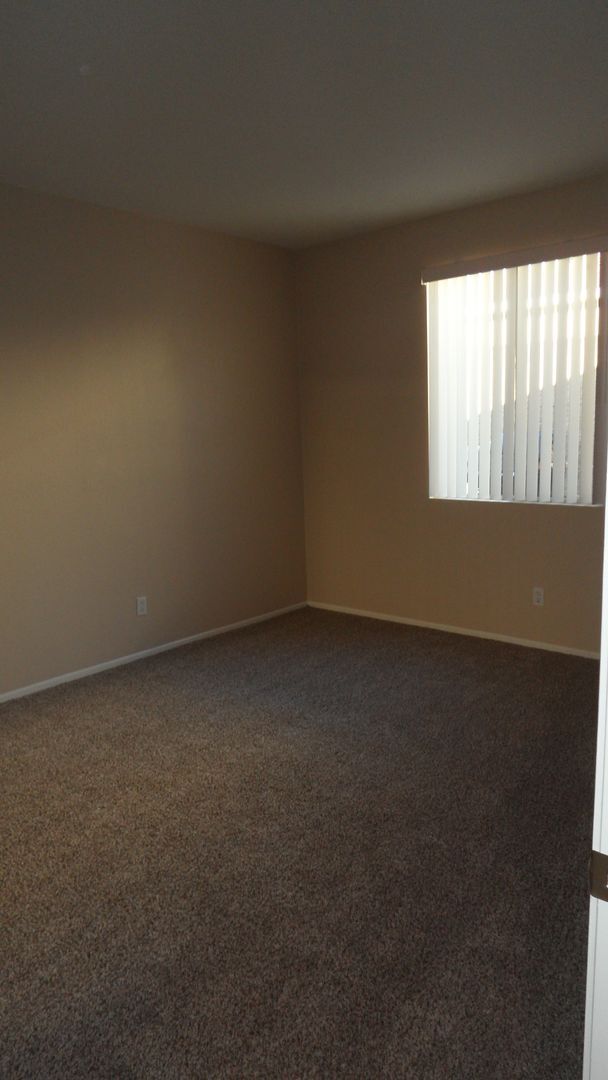 Building Photo - Single Story 4 BR 2.5 BA  Home On Cul-de-sac With 3 Car Attached Garage