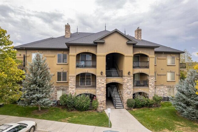 Building Photo - 661 S 2220 W