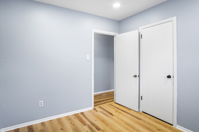 Building Photo - 413 Watson Ave