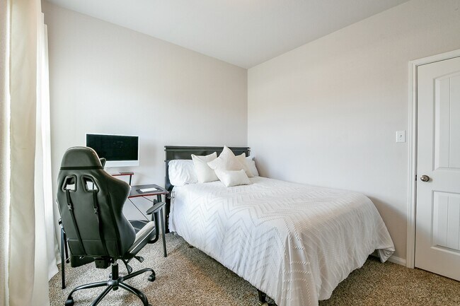 Building Photo - 24967 Goldoni Dr