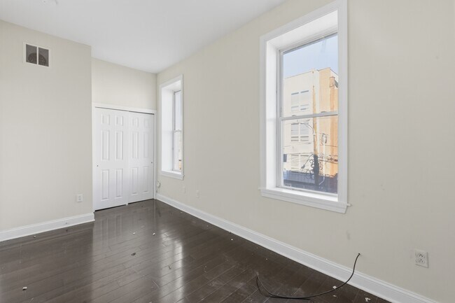 Building Photo - 1832 N 18th St