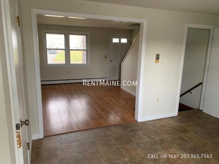 Building Photo - 17 Yale St