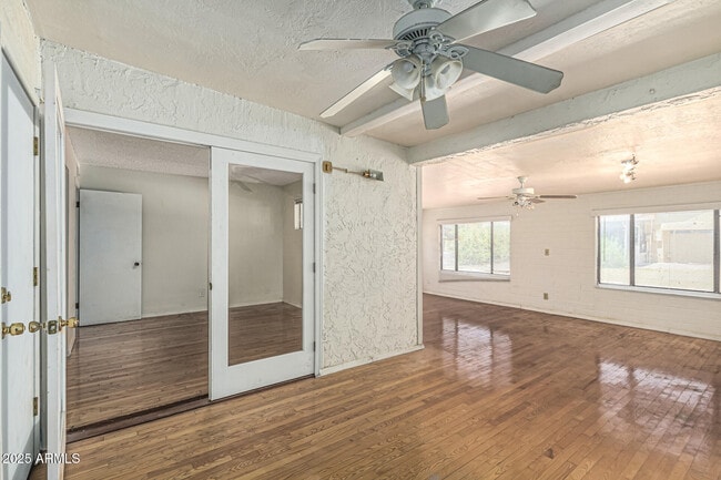Building Photo - 10343 N 97th Ave
