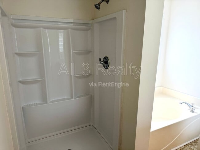 Building Photo - 49 Anna Way