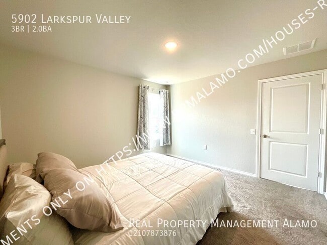 Building Photo - 5902 Larkspur Valley