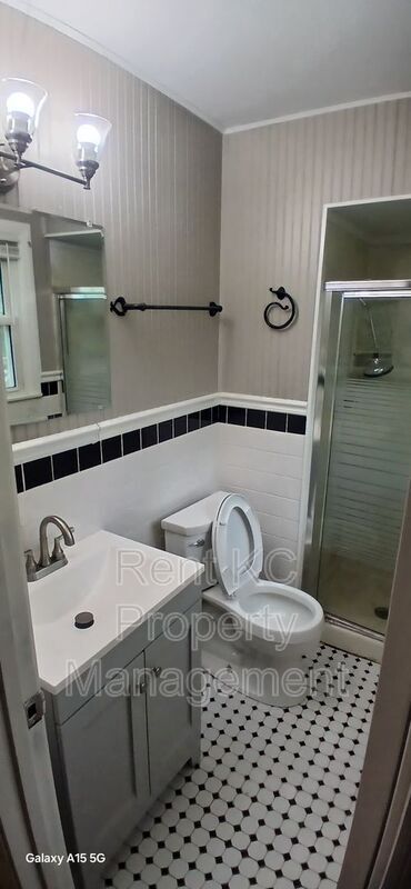 Building Photo - 7201 Hardy Ave