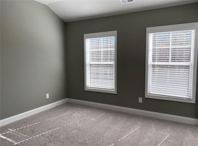 Building Photo - 412 Stovall Pl