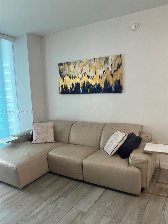 Building Photo - 1100 S Miami Ave