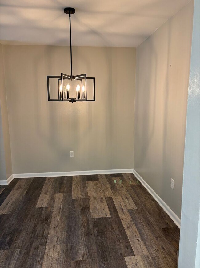 Building Photo - REMODELED NW RALEIGH 3 BEDROOM CONDO IN MARTINIQUE--SWIMMING POOL- UPDATED PRIMARY BATHROOM