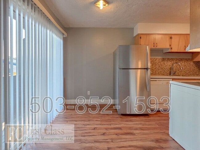 Building Photo - 12345 SW Hall Blvd