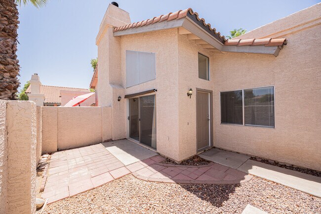 Building Photo - 2019 W Lemon Tree Pl