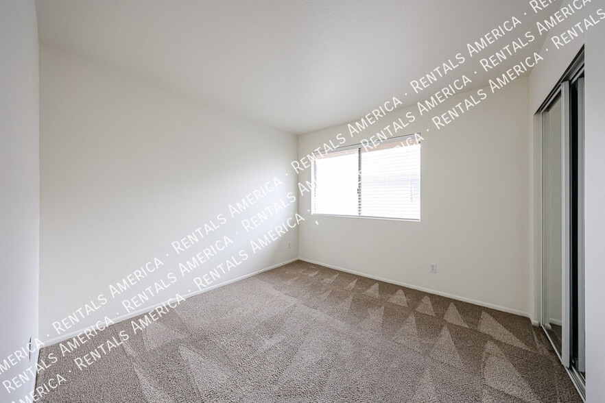 Building Photo - 8548 E Belleview St