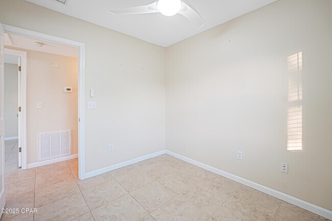 Building Photo - 1504 W 13th St