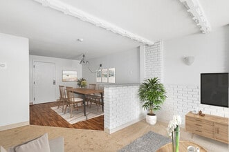Building Photo - Northgate Apartments