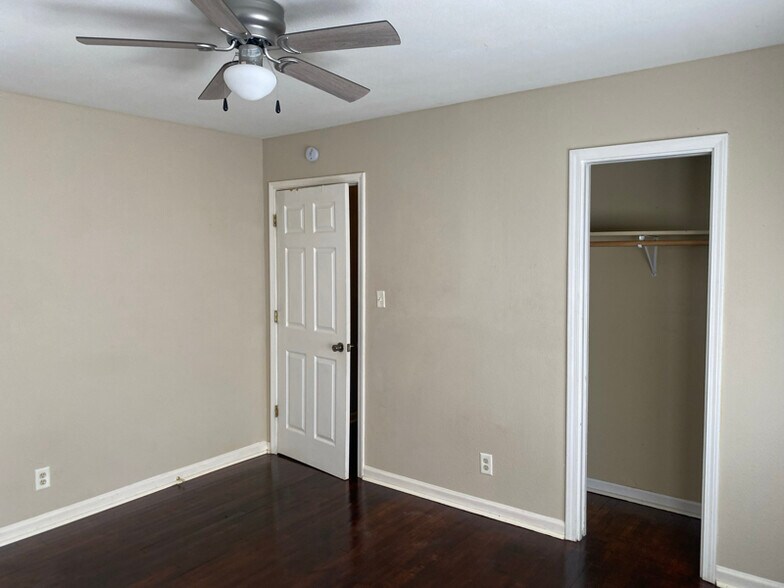 Building Photo - 725 S 7th St