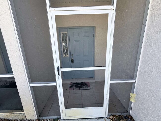 Building Photo - 2 Bedroom Lakeview Winter Haven Home Now Available for Rent!