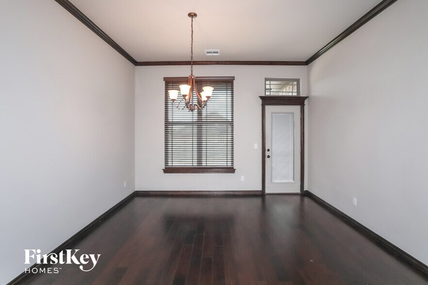 Building Photo - 2012 Wheatfield Ave